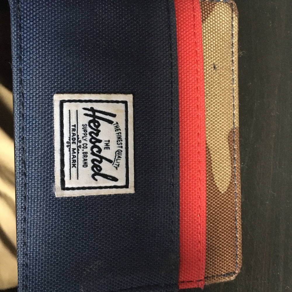Herschel card holder